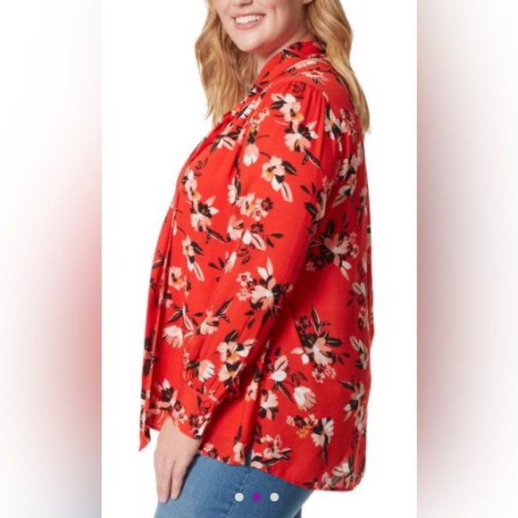 Jessica Simpson Fiery Red Sporadic Blooms Dazed
Twilly Necktie Top Size 2X - Picture 5 of 7